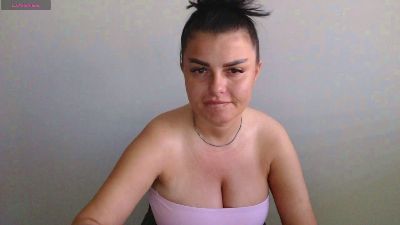 Issabella18 live cam on Cam4