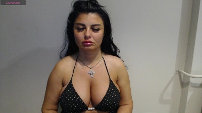 Issabella18 live cam on Cam4