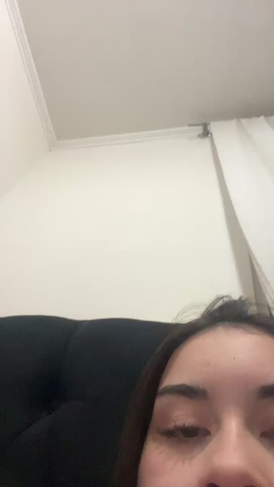 Issiddora live cam on Cam4