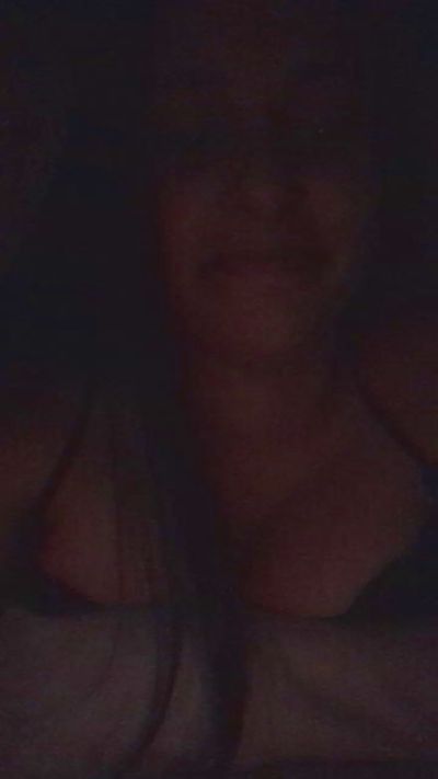 IsslaPrivate live cam on Cam4