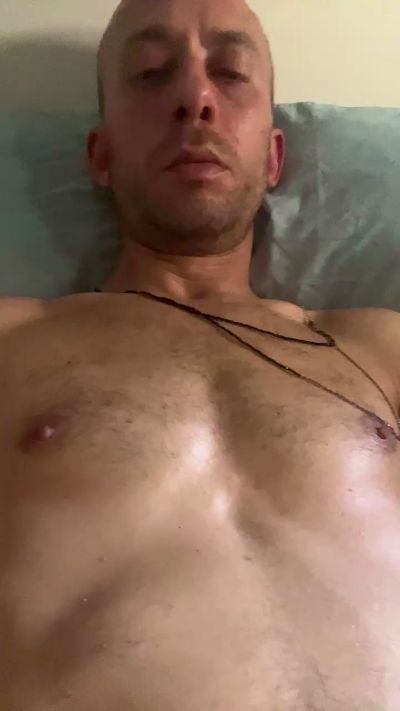 ItaDickyToy live cam on Cam4