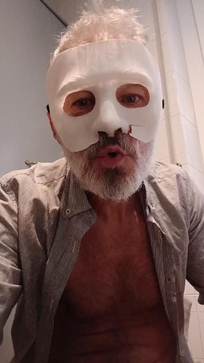 ItalSilverDaddy live cam on Cam4