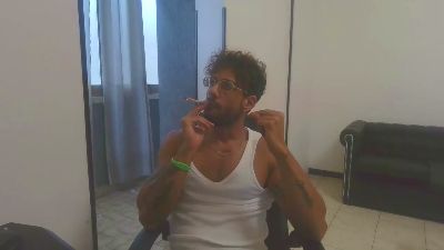 Italiamuscle95 live cam on Cam4