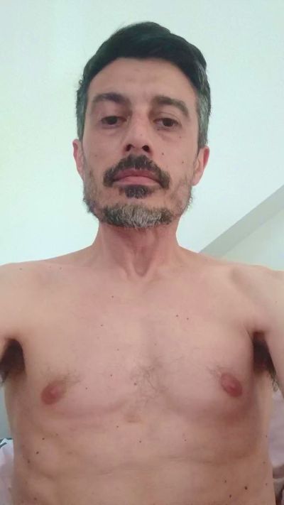 ItalianinLondon live cam on Cam4