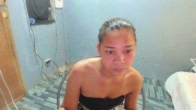 ItsRogeline live cam on Cam4