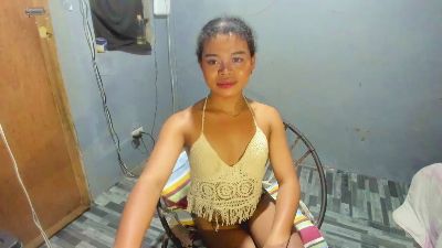 ItsRogeline live cam on Cam4
