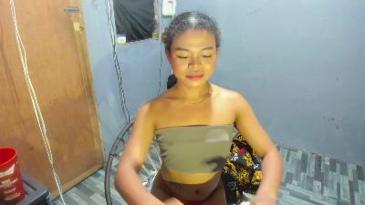 ItsRogeline live cam on Cam4