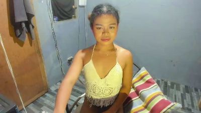 ItsRogeline live cam on Cam4