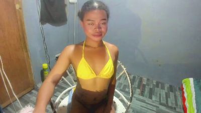 ItsRogeline live cam on Cam4