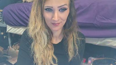 Itskhittyy live cam on Cam4