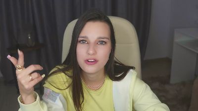 IvaKreitner live cam on Cam4