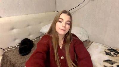 IvaLetts live cam on Cam4