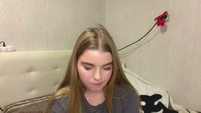 IvaLetts live cam on Cam4