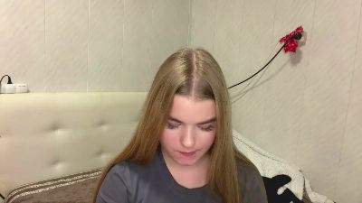 IvaLetts live cam on Cam4