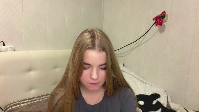 IvaLetts live cam on Cam4