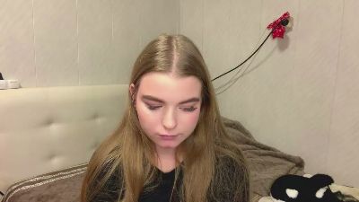 IvaLetts live cam on Cam4