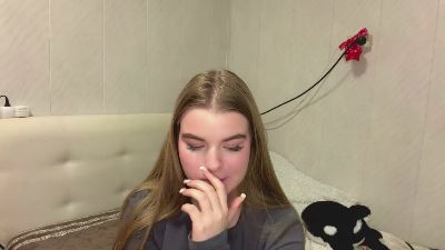 IvaLetts live cam on Cam4