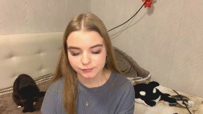 IvaLetts live cam on Cam4