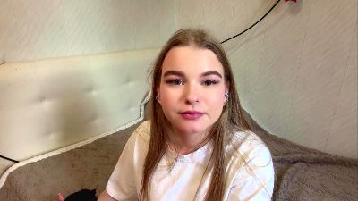 IvaLetts live cam on Cam4