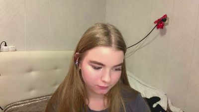 IvaLetts live cam on Cam4