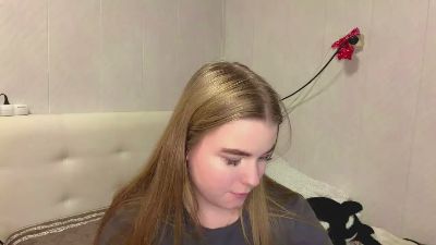 IvaLetts live cam on Cam4
