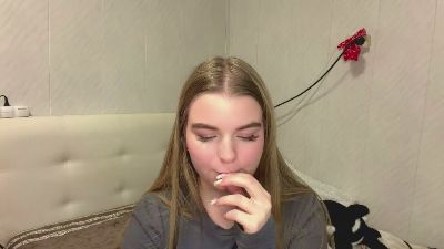 IvaLetts live cam on Cam4