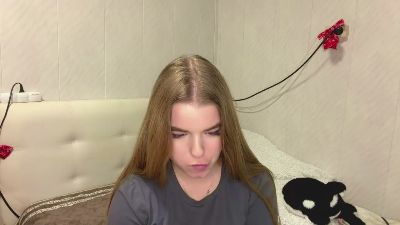 IvaLetts live cam on Cam4