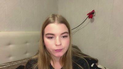 IvaLetts live cam on Cam4