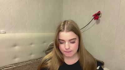 IvaLetts live cam on Cam4