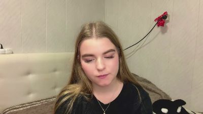 IvaLetts live cam on Cam4