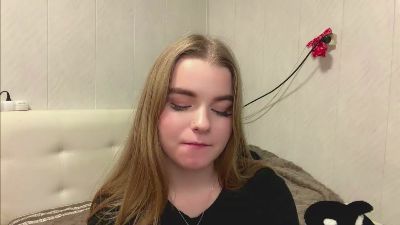 IvaLetts live cam on Cam4
