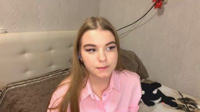 IvaLetts live cam on Cam4