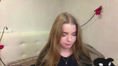 IvaLetts live cam on Cam4