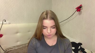 IvaLetts live cam on Cam4