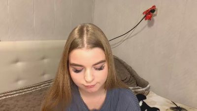 IvaLetts live cam on Cam4