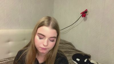 IvaLetts live cam on Cam4
