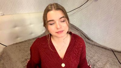 IvaLetts live cam on Cam4