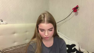 IvaLetts live cam on Cam4