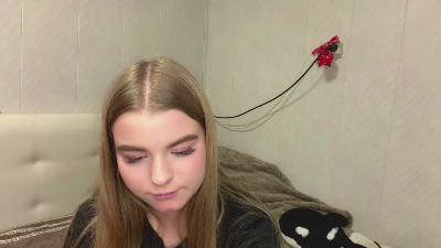 IvaLetts live cam on Cam4