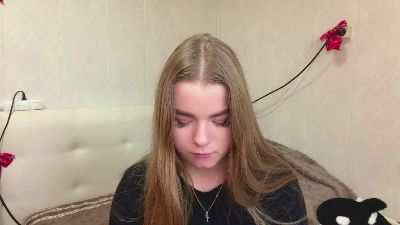 IvaLetts live cam on Cam4