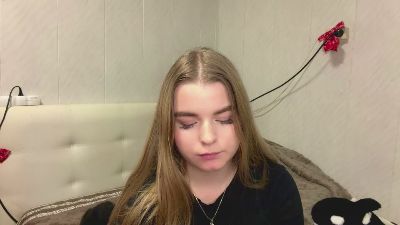 IvaLetts live cam on Cam4