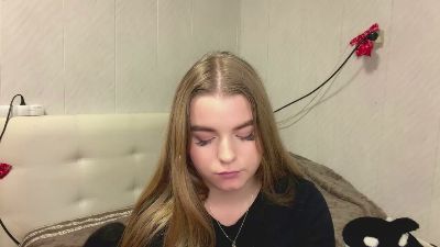 IvaLetts live cam on Cam4