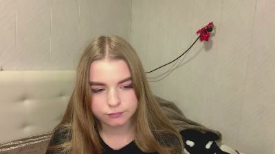 IvaLetts live cam on Cam4