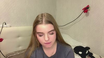 IvaLetts live cam on Cam4