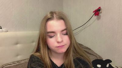 IvaLetts live cam on Cam4