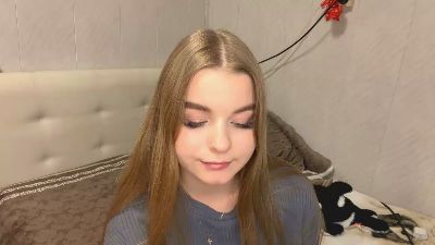 IvaLetts live cam on Cam4