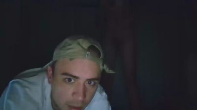 Ivan1993pas live cam on Cam4