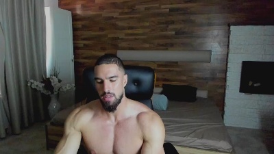 IvanHyde live cam on Cam4