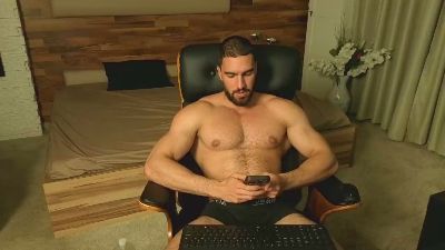 IvanHyde live cam on Cam4