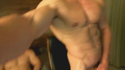 IvanHyde live cam on Cam4